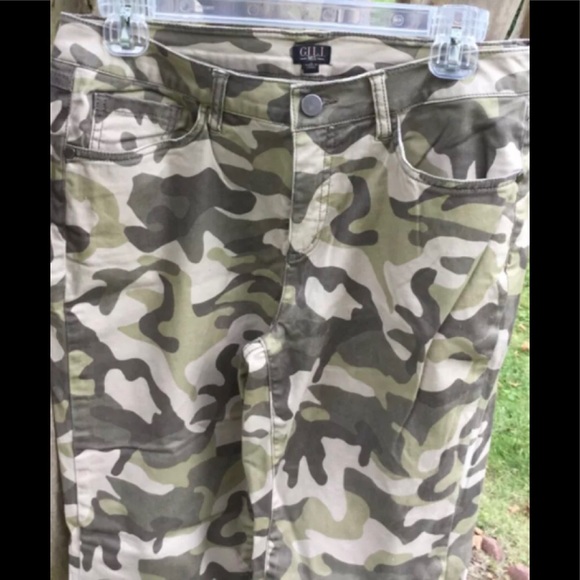 *G.I.L.L. WOMANS 5 pocket Green camo pant Sz 8 NWOT 29” inseam pull on - Picture 2 of 5